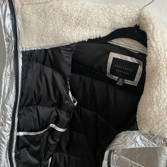 Sanctuary Silver Shine Down Puffer Jacket Cream Shearling Collar Trim Sz Small - Picture 8 of 15